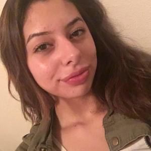 Meet your Posher, Layla